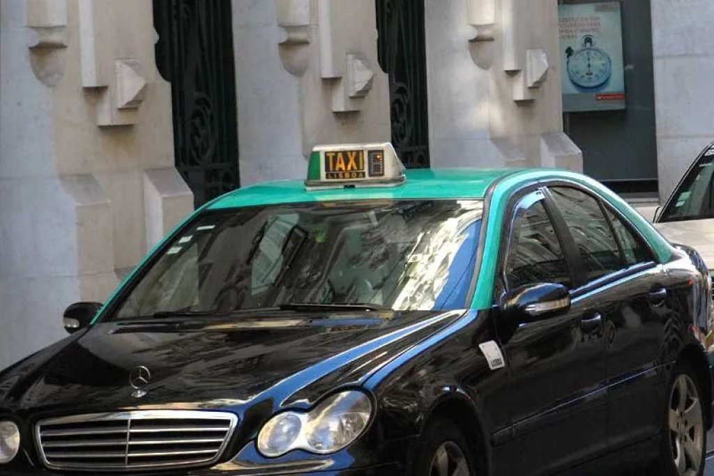 Táxi